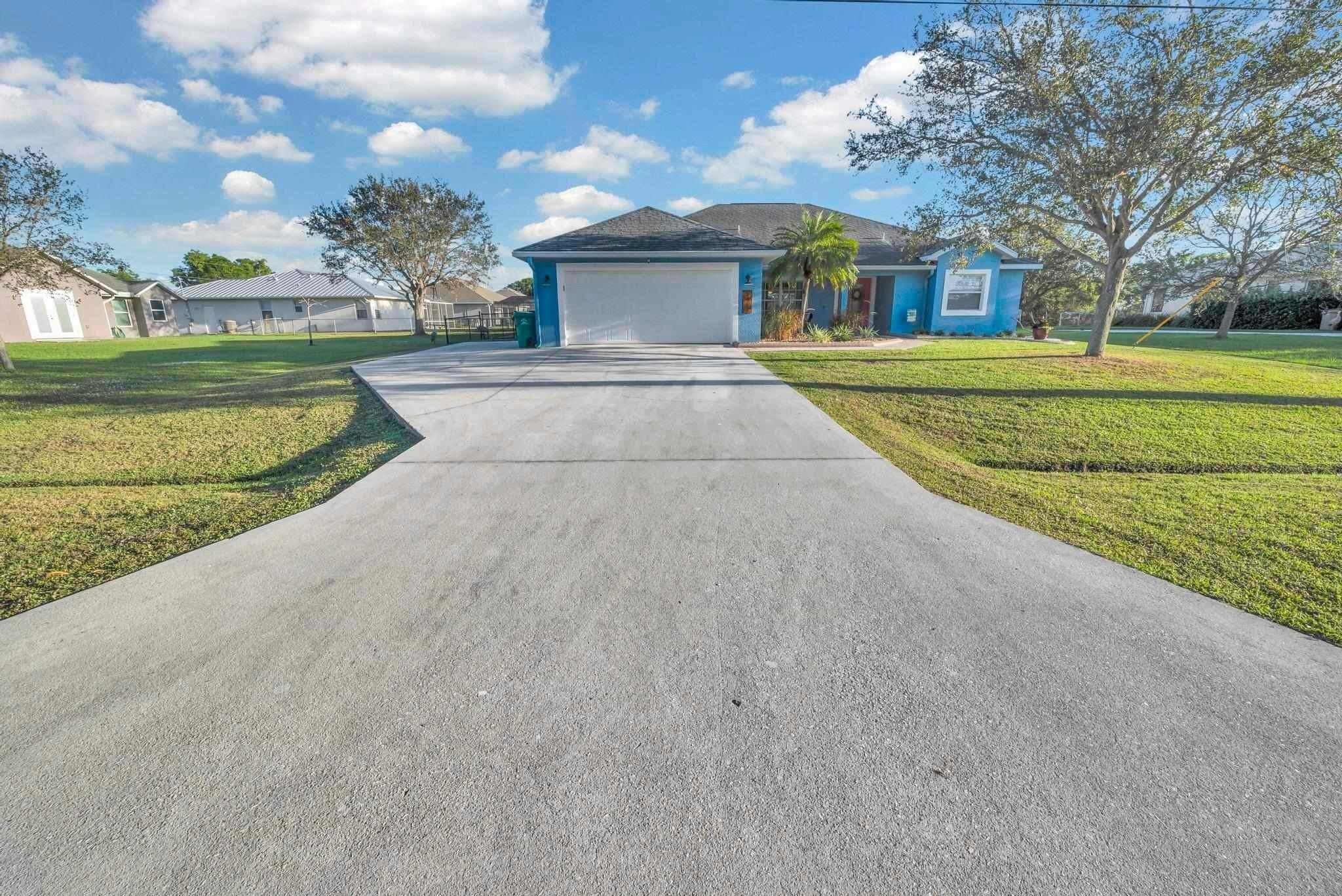5464 NW Milner Drive – photo 2