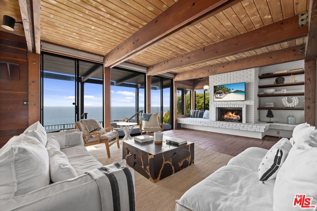 31648 Broad Beach Rd – photo 1