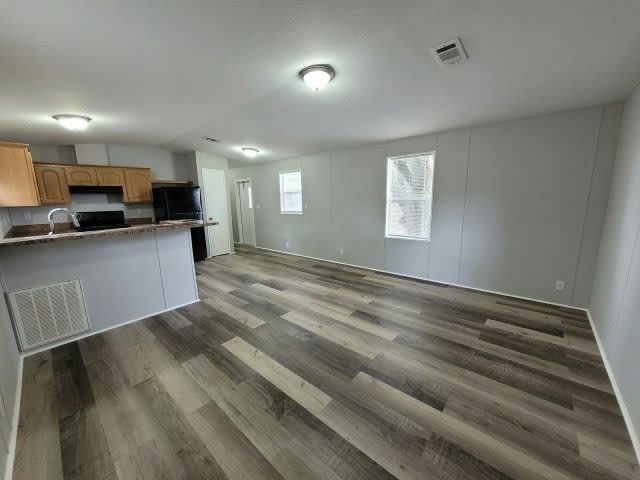 7250 Greenbrier Village Road – photo 3
