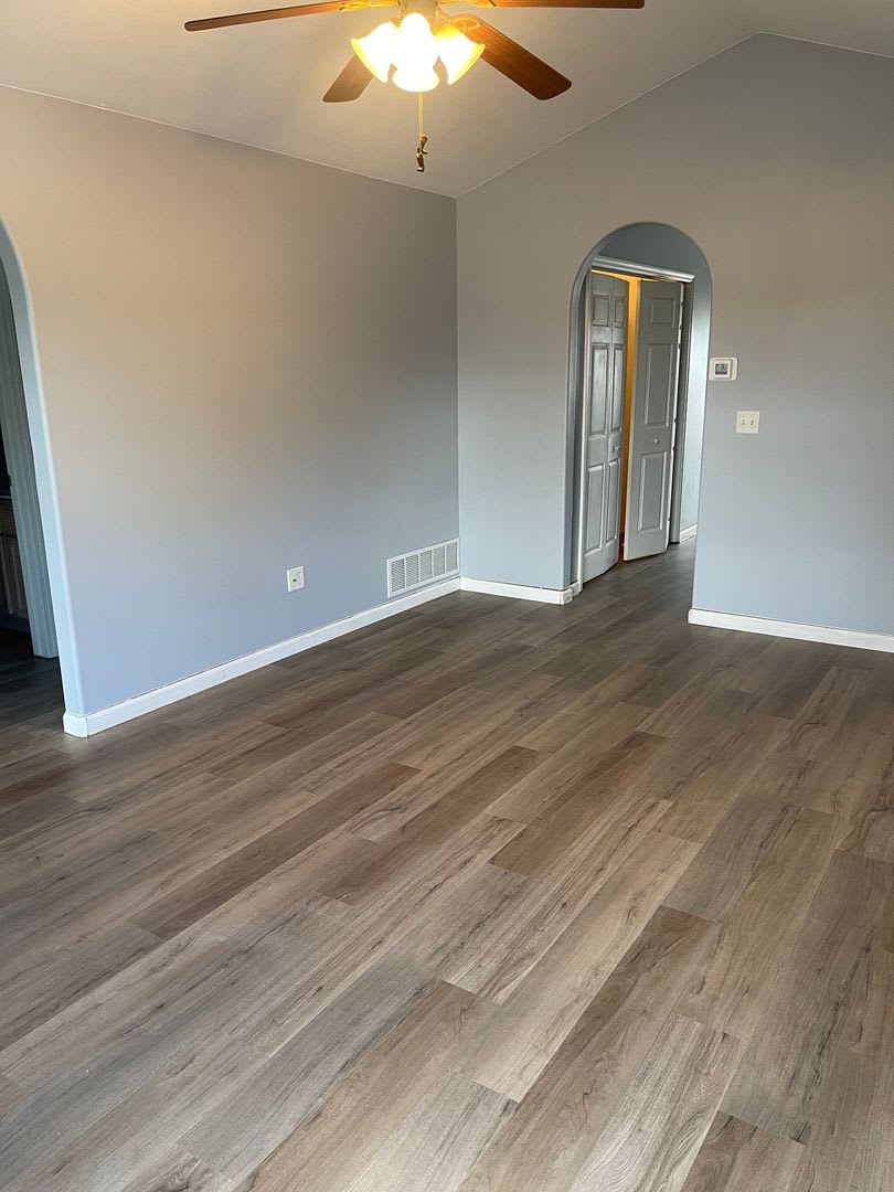 Charming 3 Bed 2 Bath Home In Prime Belgrade Location – photo 3