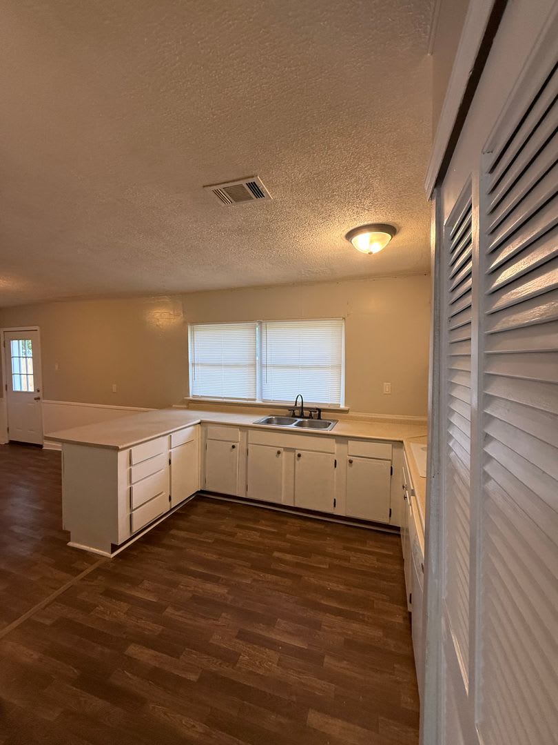 Home available in Old Pooler – photo 2