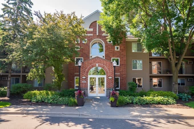 Park Glen Apartments – photo 1