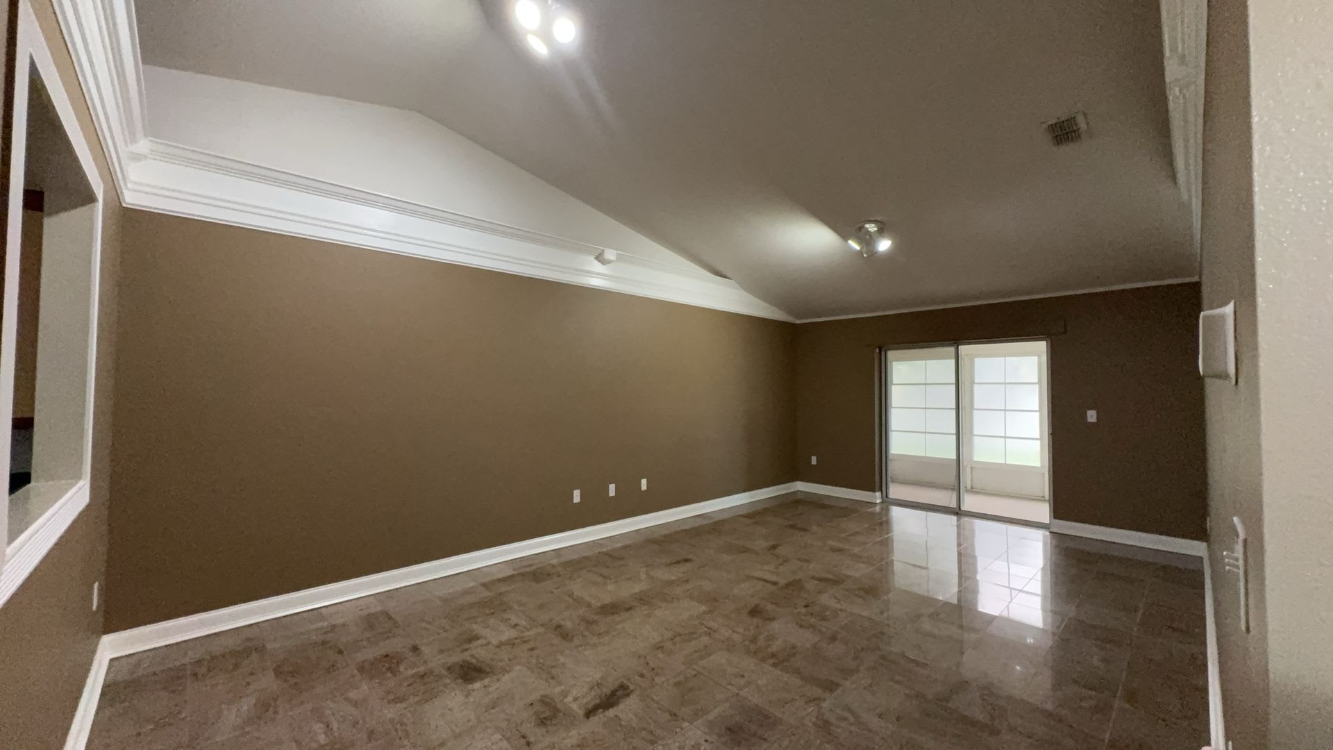 Charming &amp; Beautifully Maintained 2BR/2BA St. Cloud Home – Updated &amp; Move-In Ready! – photo 4