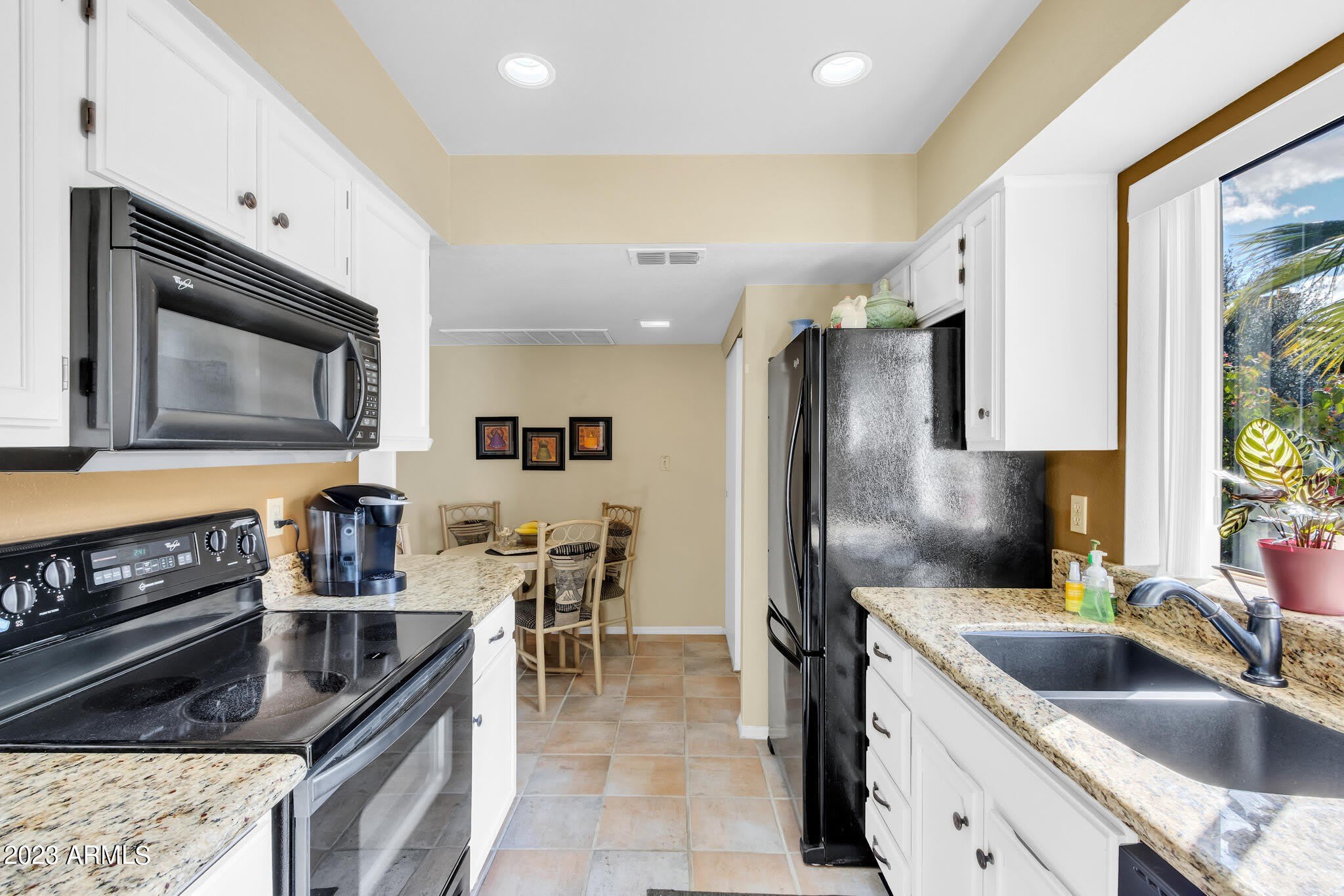 9430 E Mission Lane – photo 4