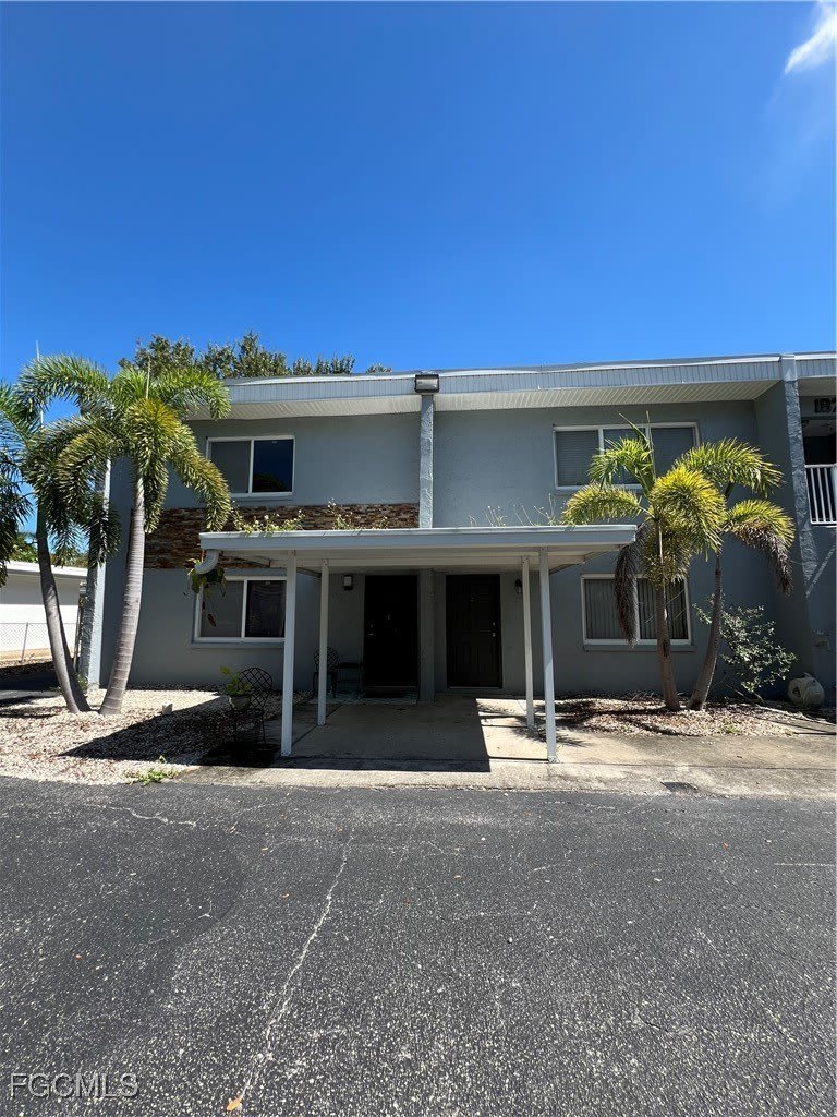 1825 Oak Lane – photo 1