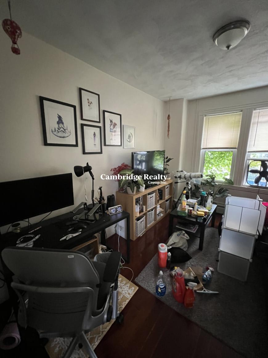 6 Bedford St. – photo 4