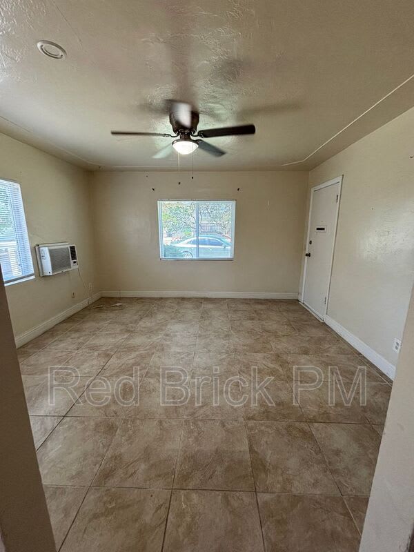 2240 Glen Ave. – photo 5