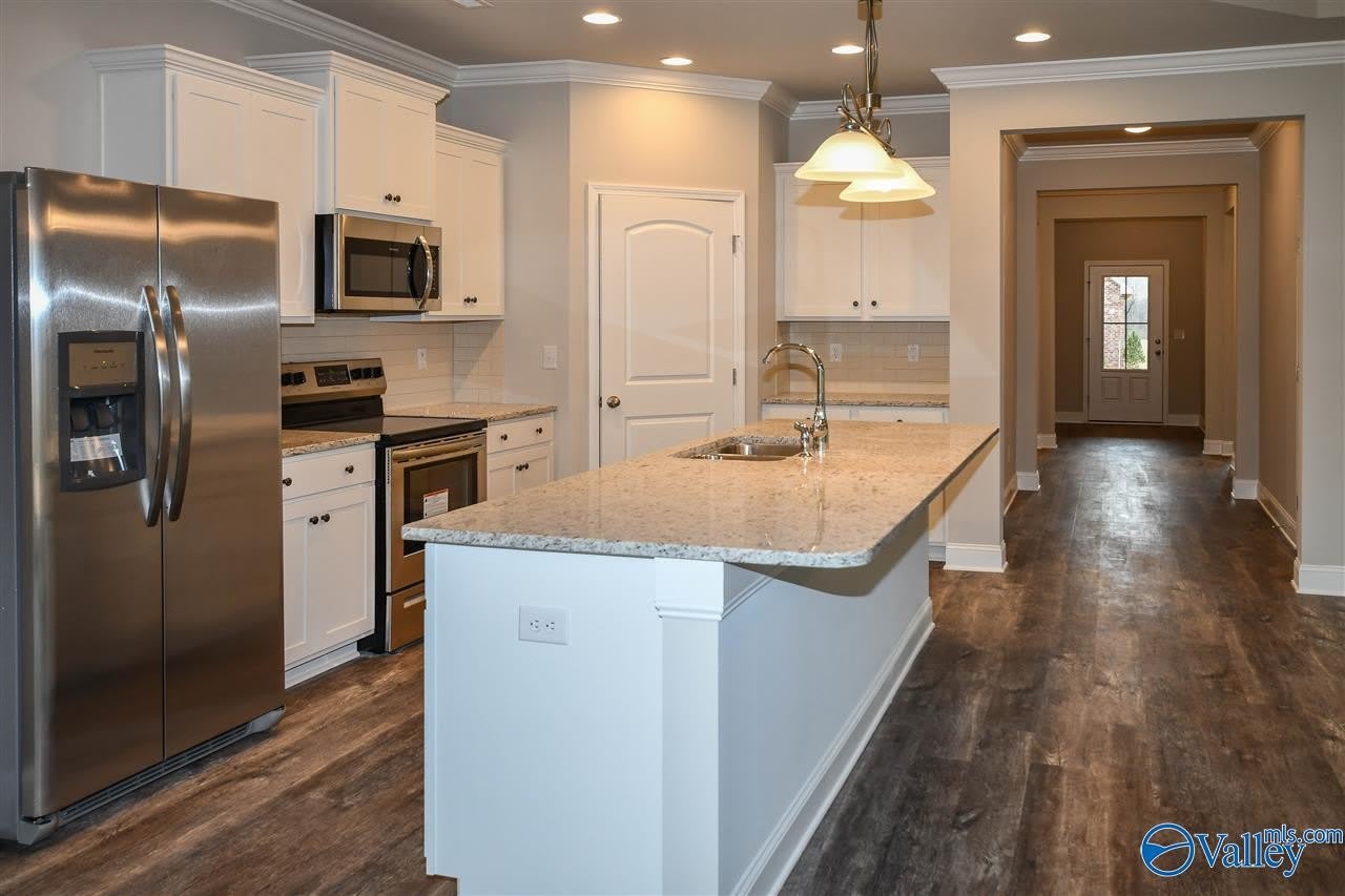 307 Ivyleaf Drive – photo 2