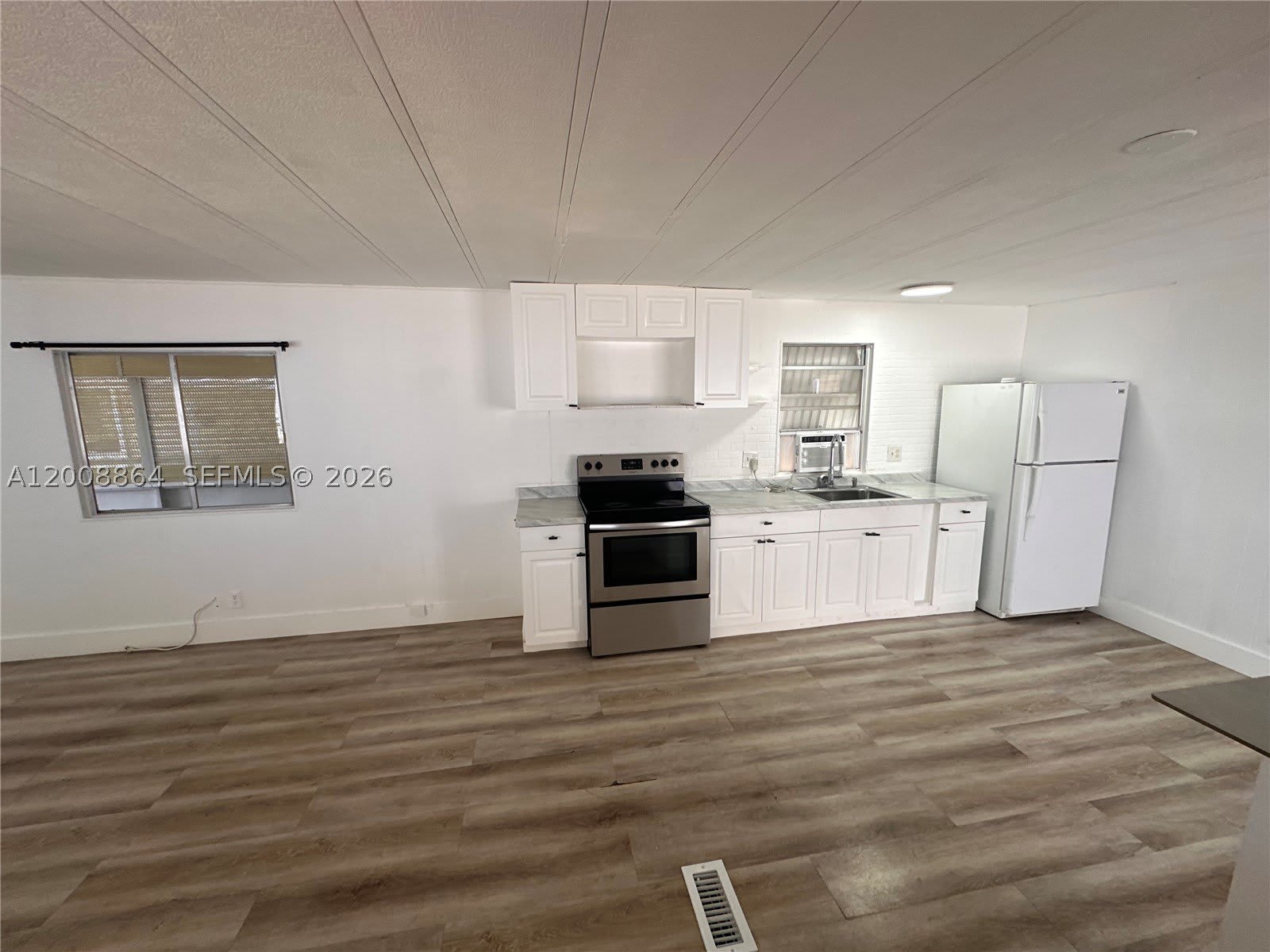 2957 SW 54th St – photo 2