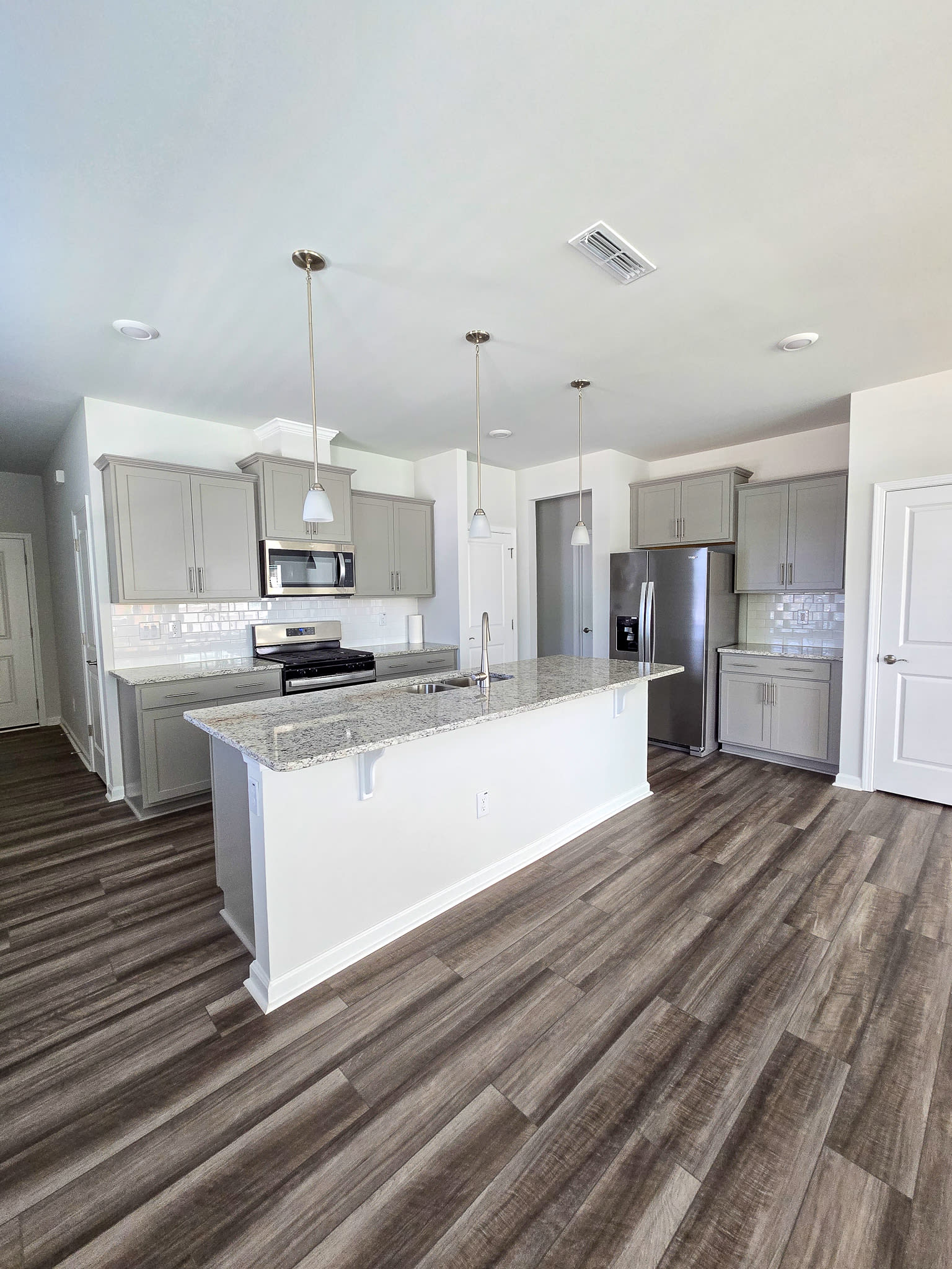1117 Everton Ave – photo 4