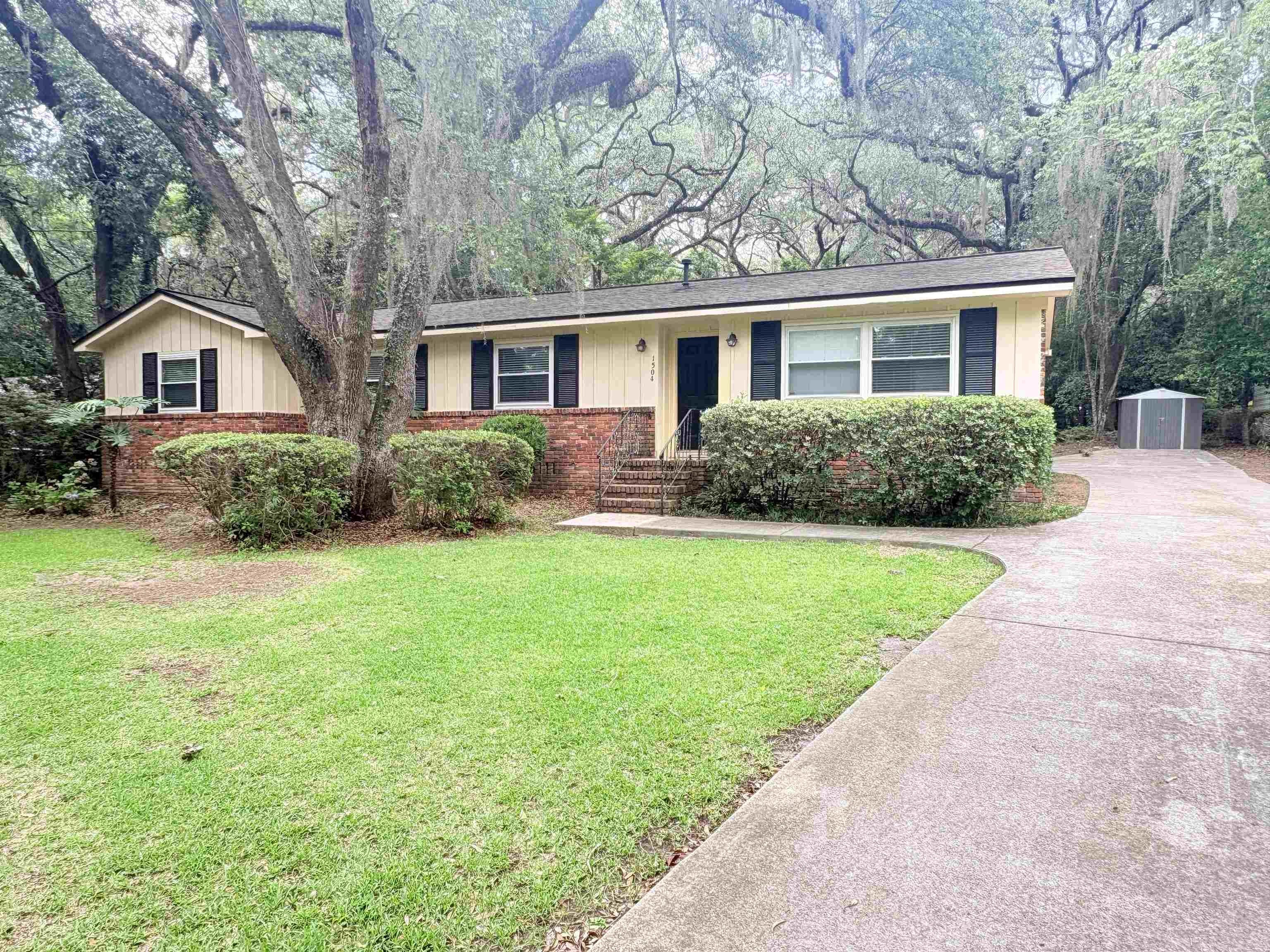 1504 Sunset Lane – photo 5
