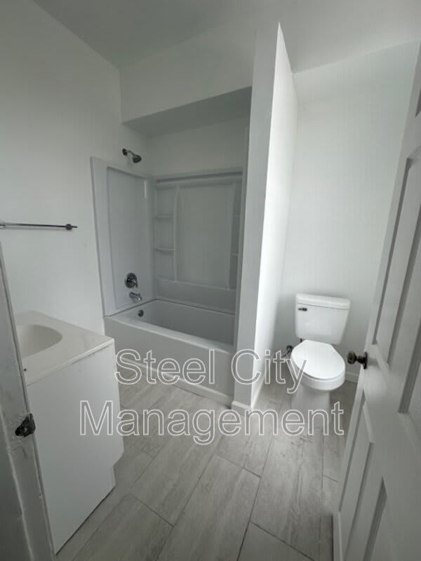 211 South 7th Street – photo 5