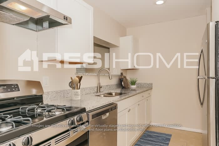 1067 North Gertrude Court – photo 3