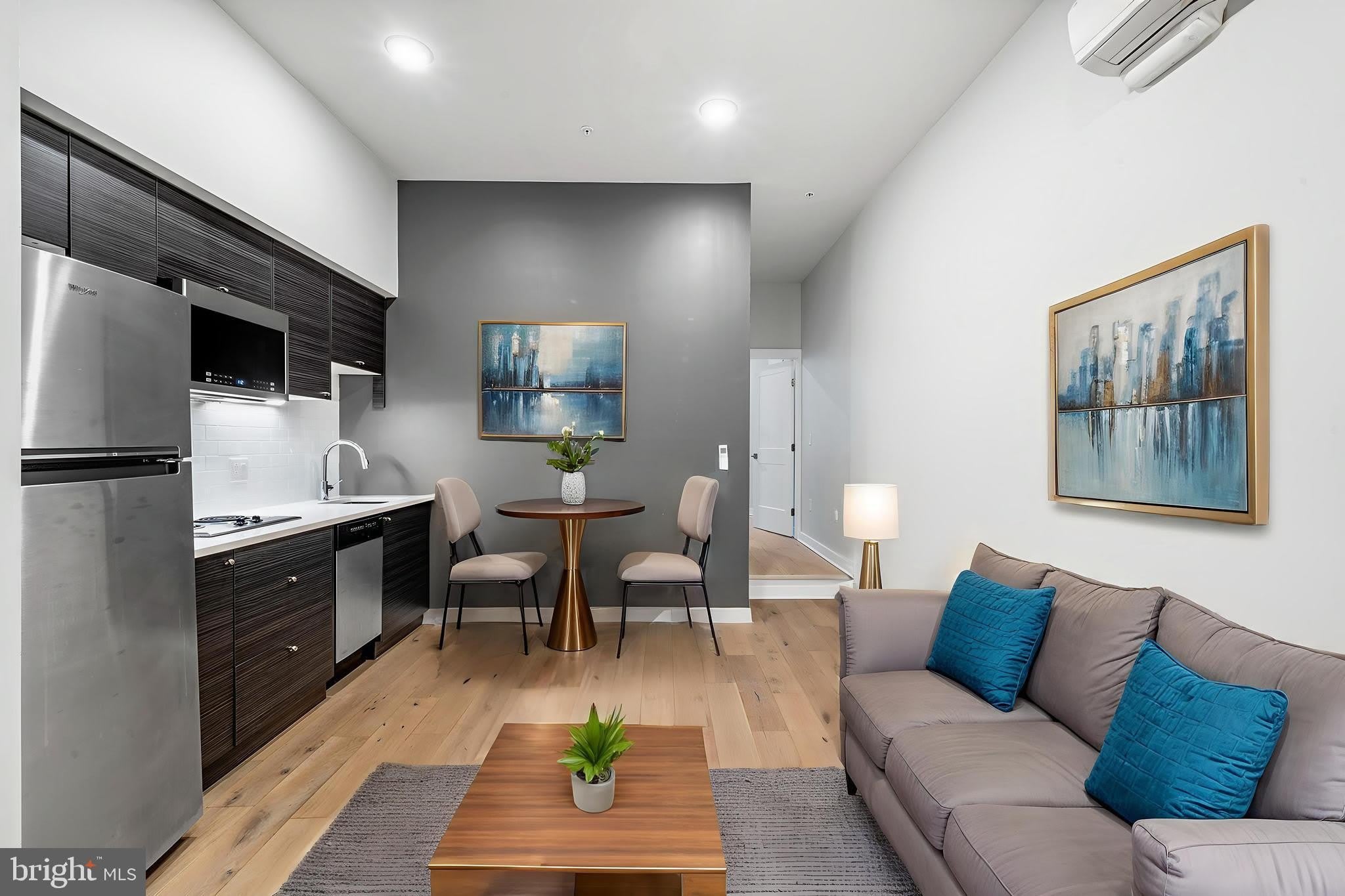 257 N 3RD Street – photo 1