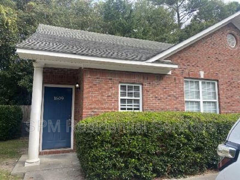 1609 Wellspring Way – photo 1