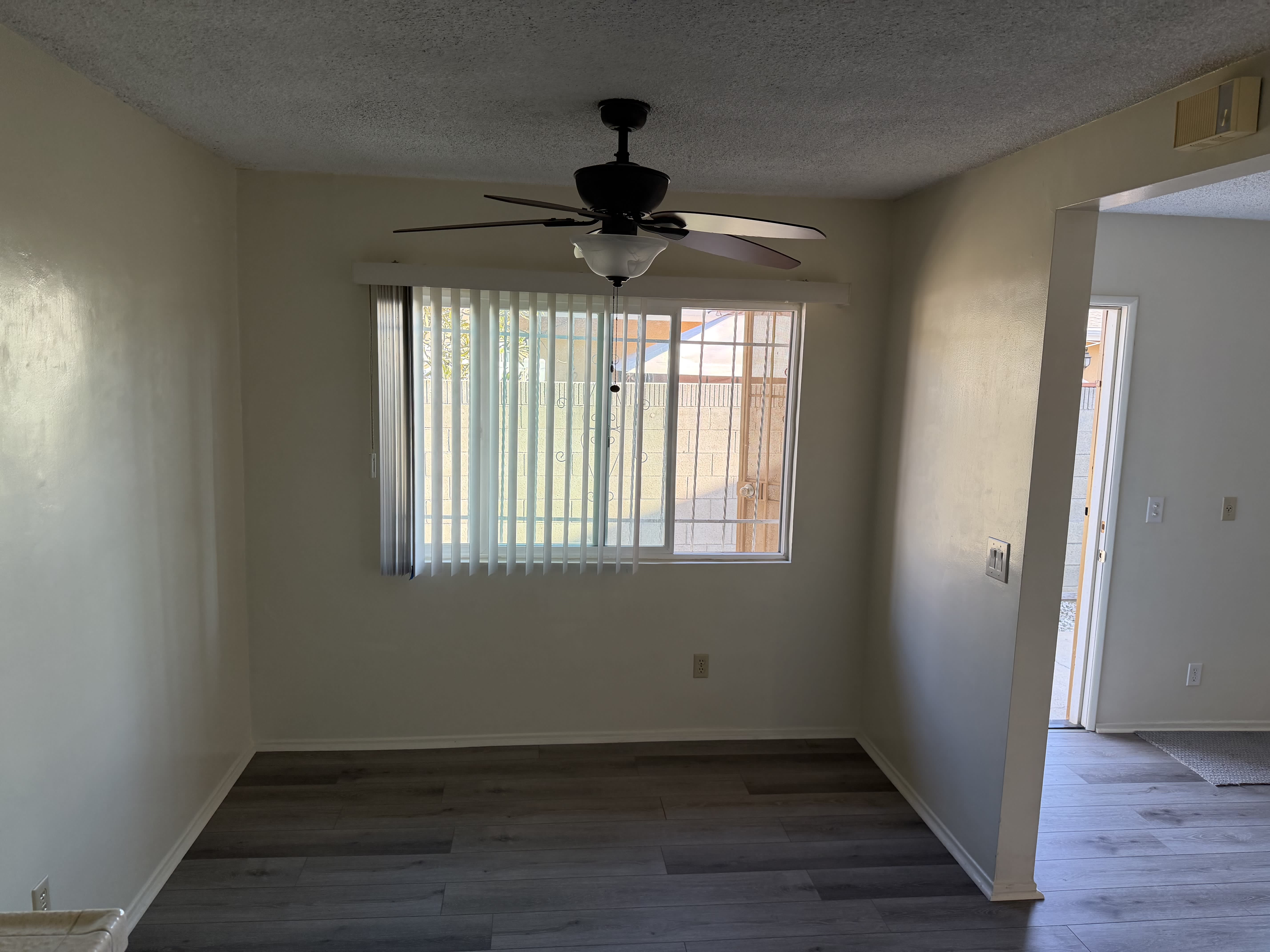 12520 Oxford Avenue – photo 1