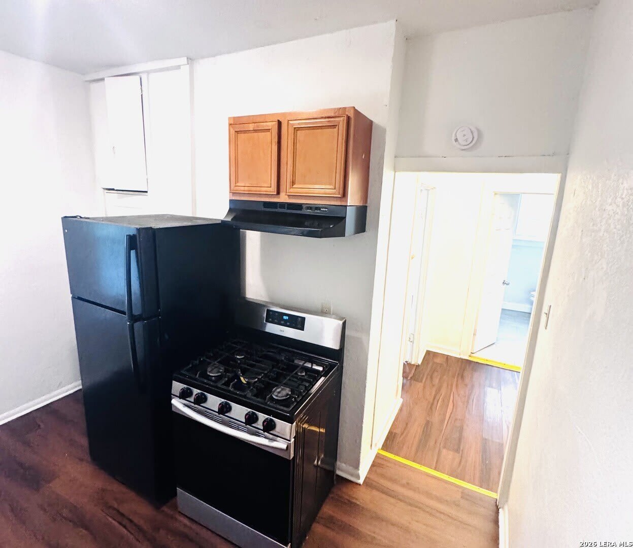 143 HALLIDAY AVE – photo 2