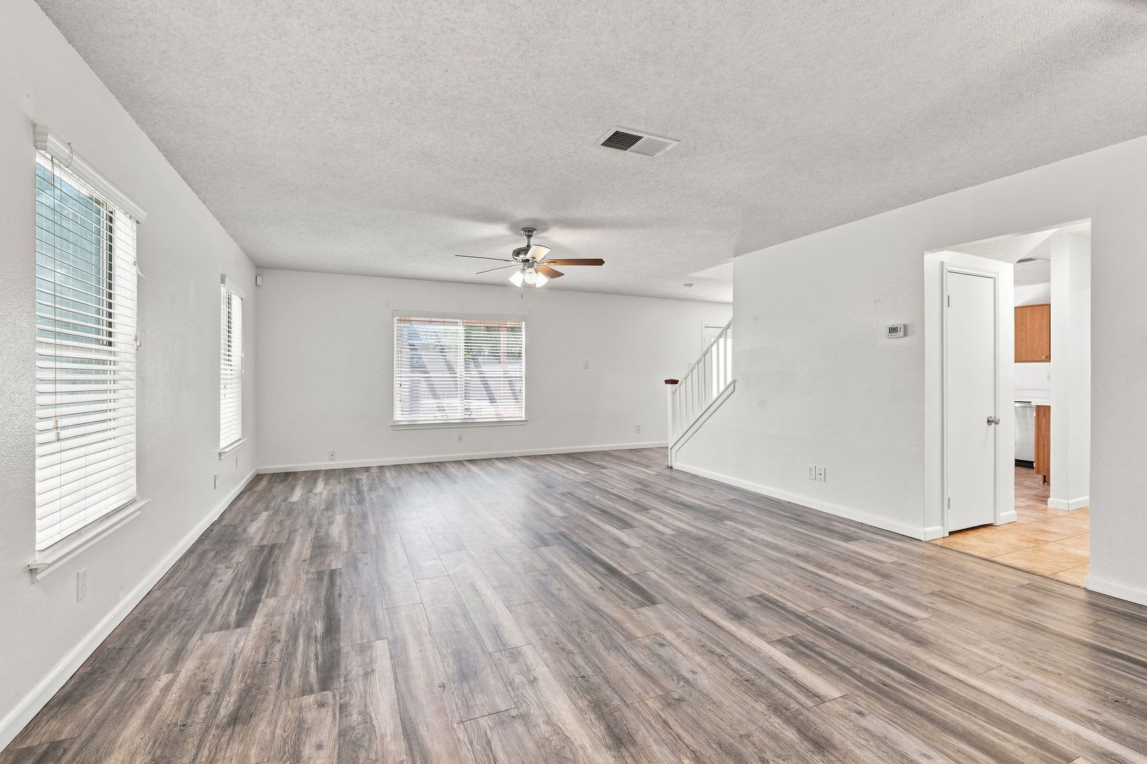 Spacious Home with Deck & Pergola in Convenient Location – photo 3