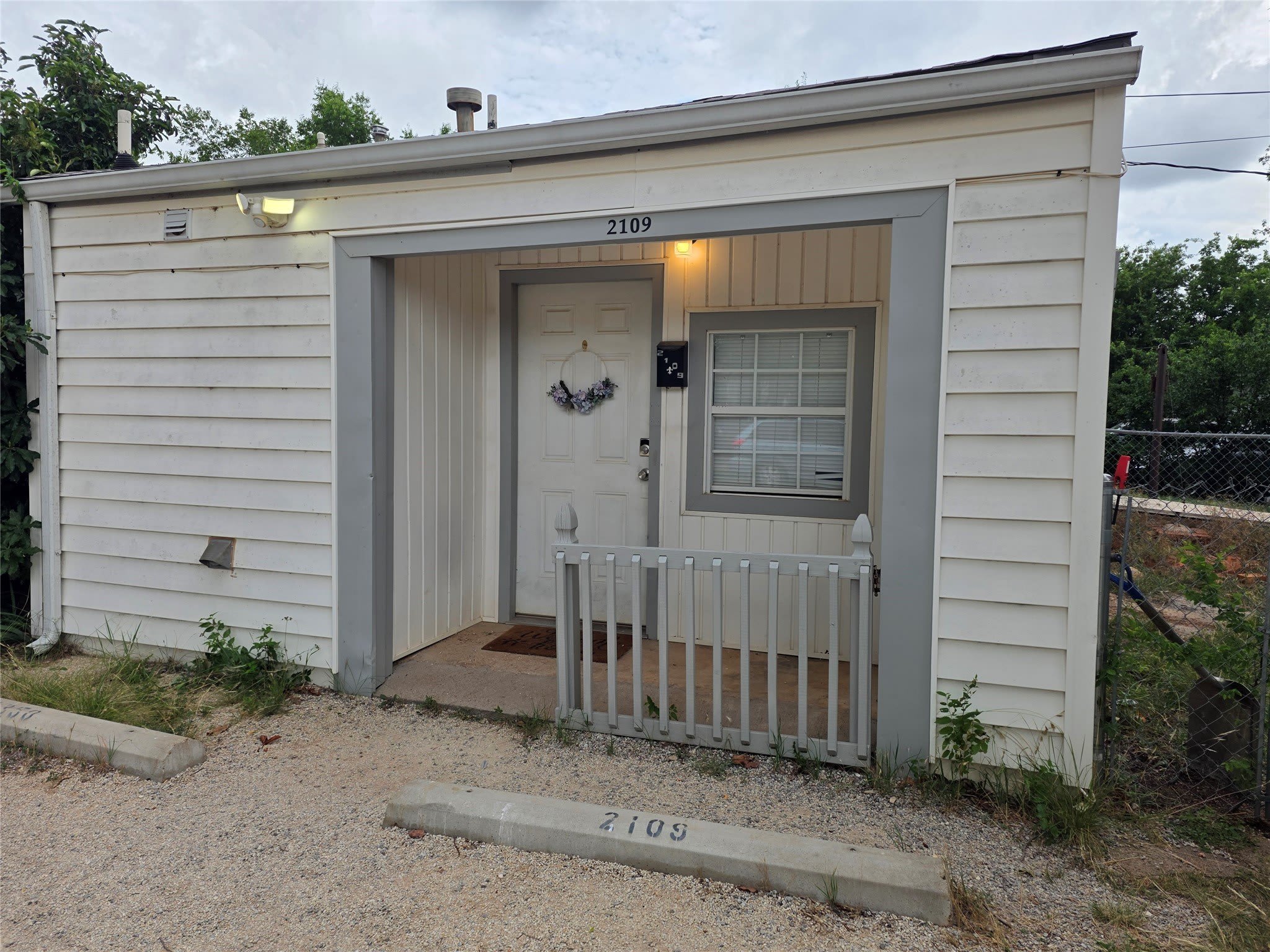 1350 Lillius Street – photo 1