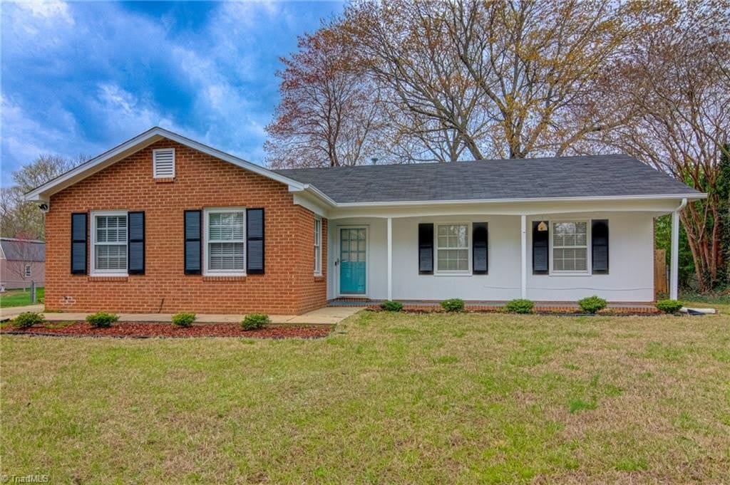 5417 Ropley Drive – photo 1