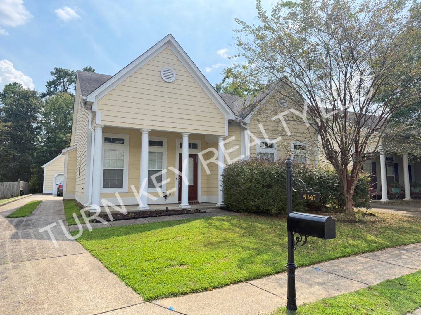 Home for rent in Trussville – photo 2