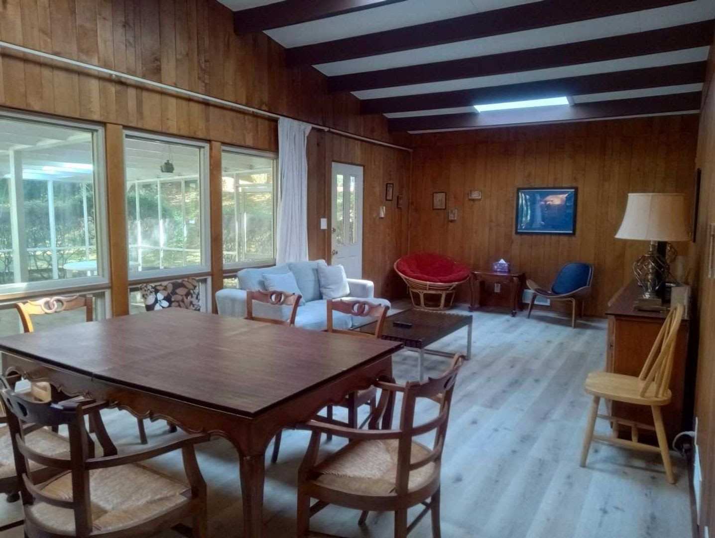 Beautifully Renovated 4 Bedroom 3 Bath Home In Private Setting – photo 5