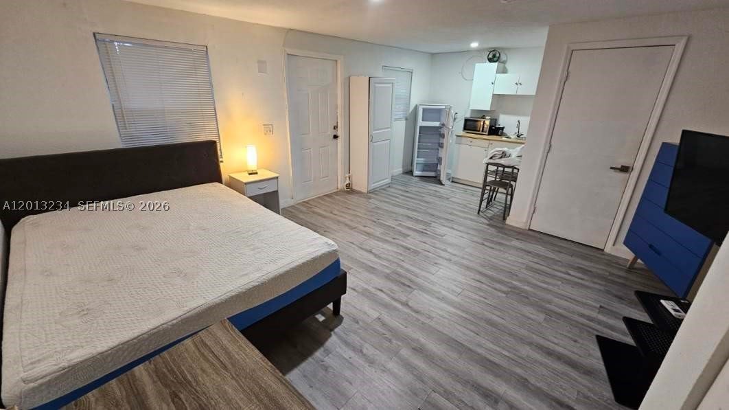 4201 SW 32nd Dr – photo 2