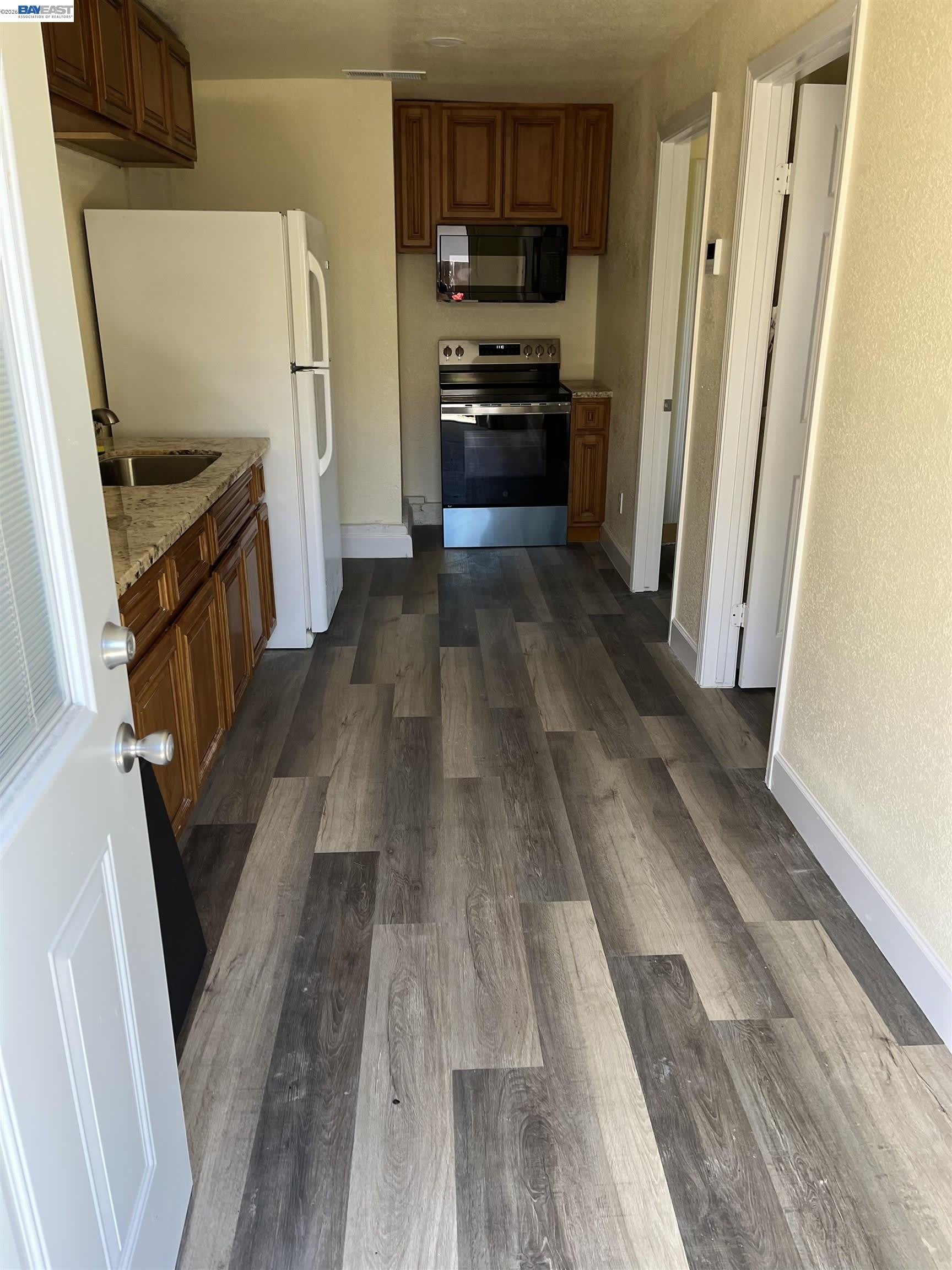 36455 Buckeye St – photo 2