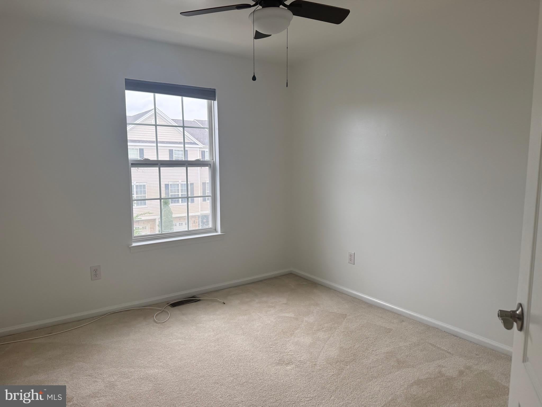 121 ACORN Drive – photo 2