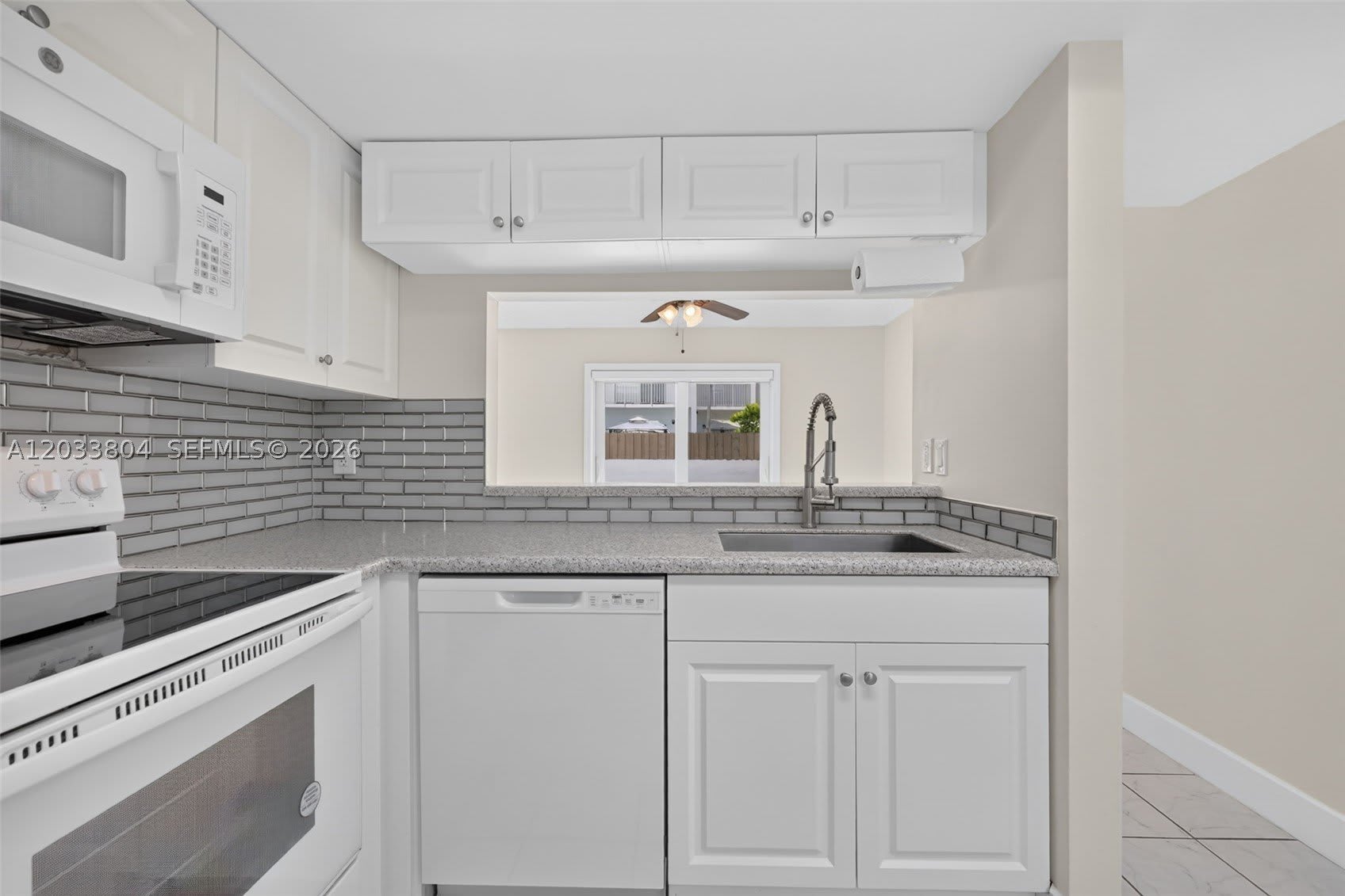 20759 SW 83rd Ave – photo 4