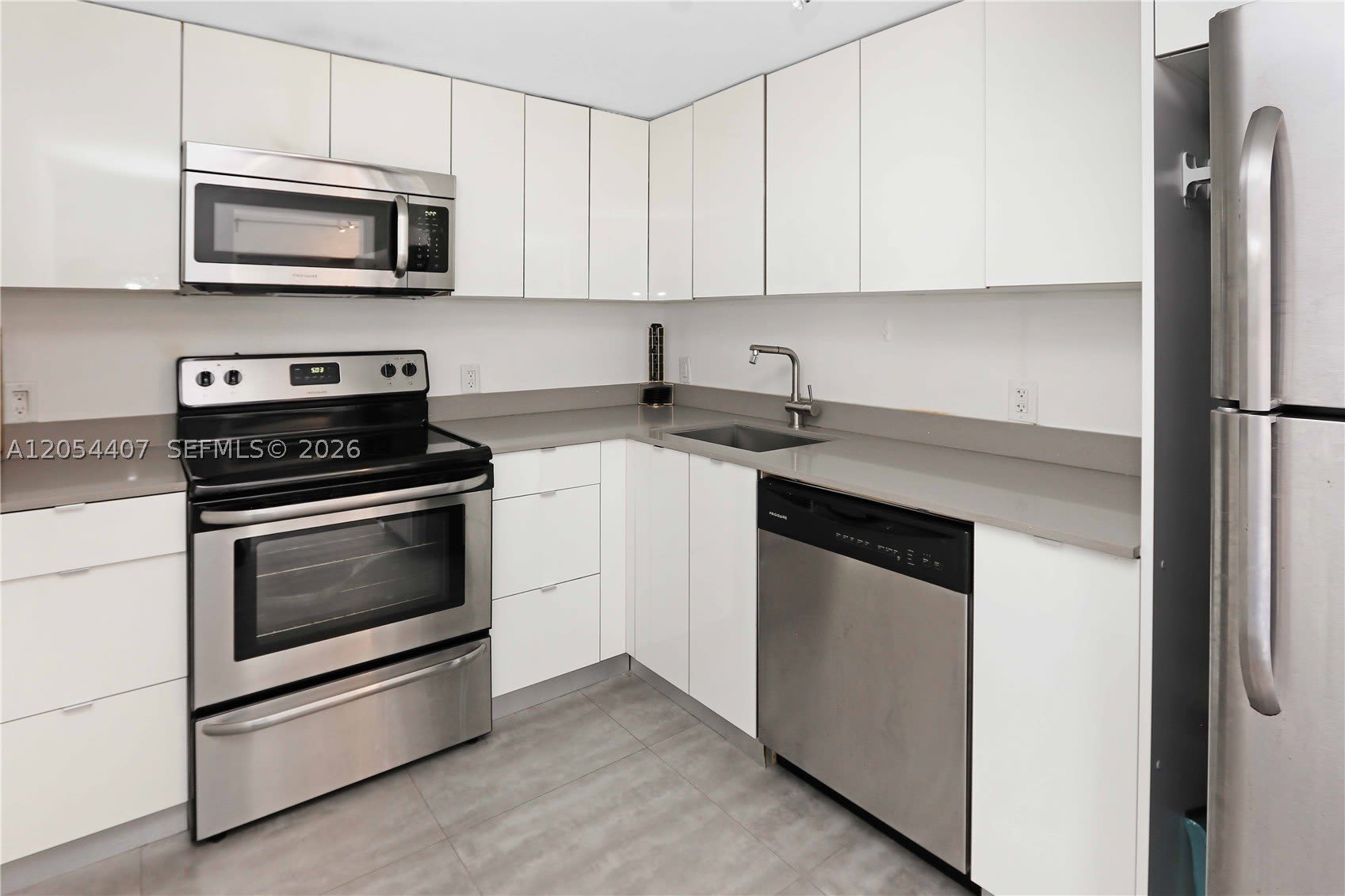 1580 West Ave – photo 5
