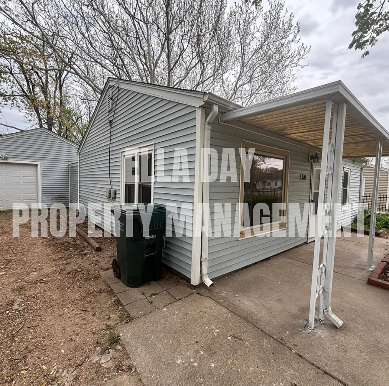 550 North Sheridan Street – photo 2