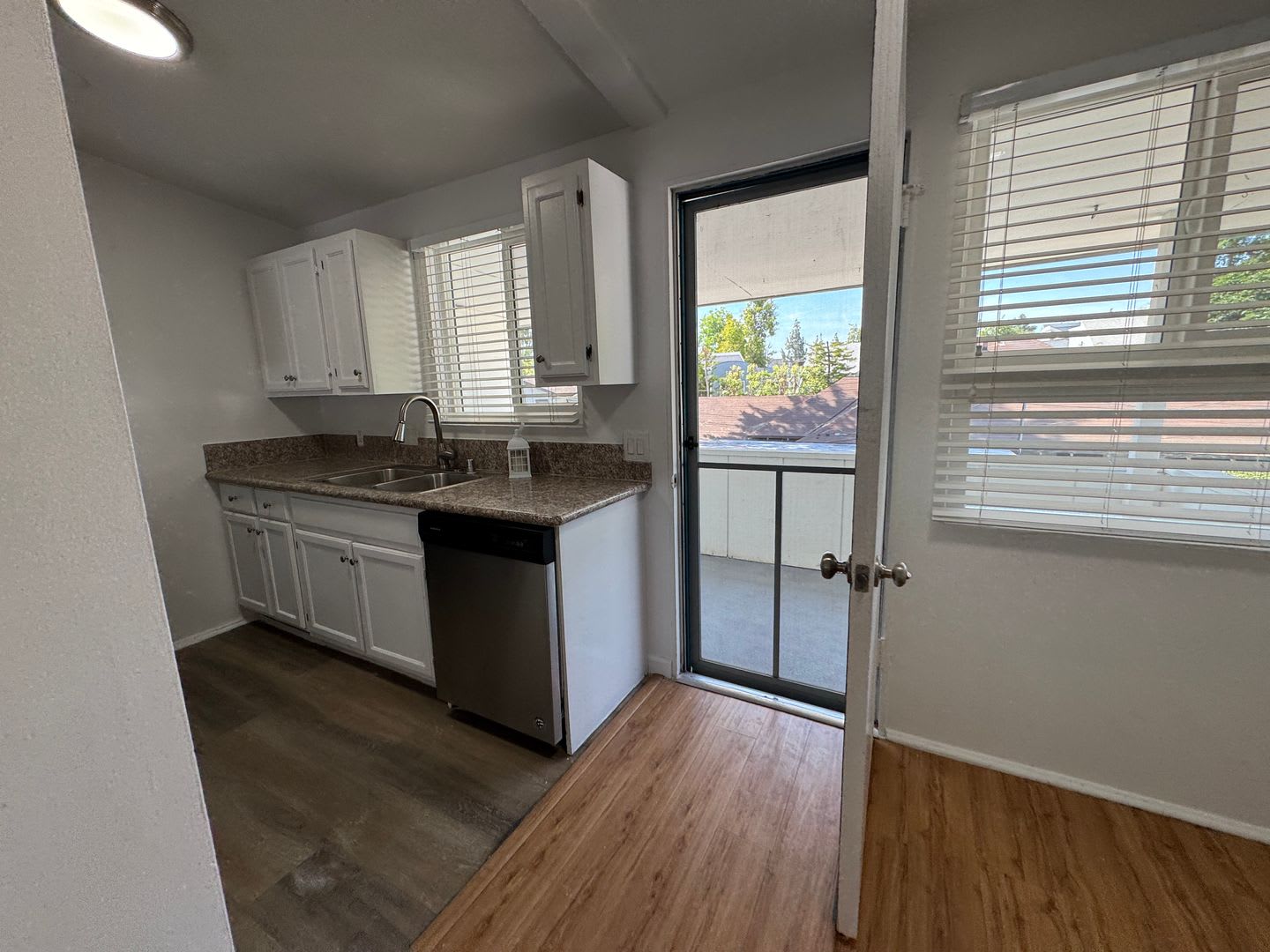400-420 N. Oakland Ave. – photo 4