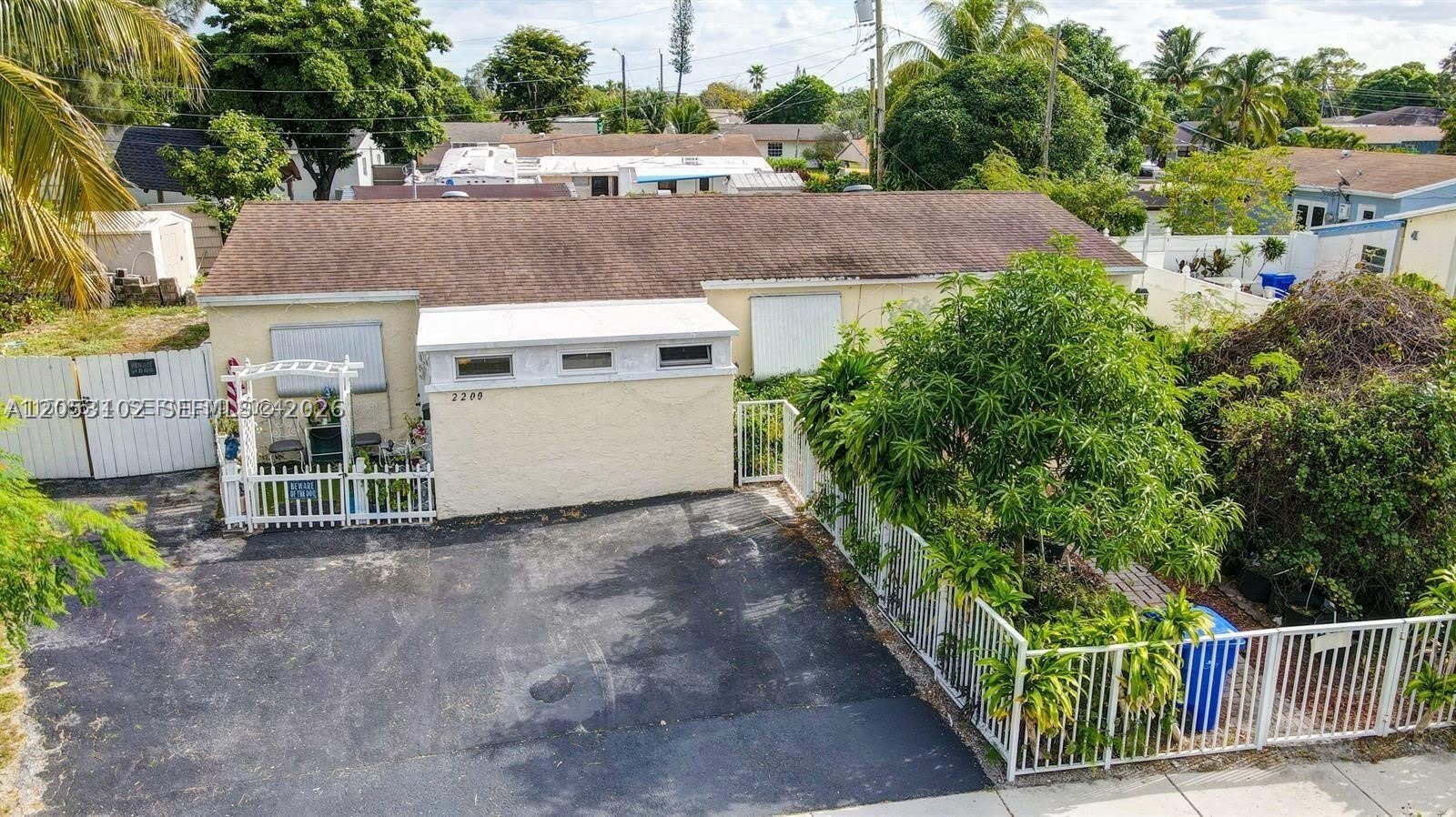 2200 SW 42nd Way – photo 1