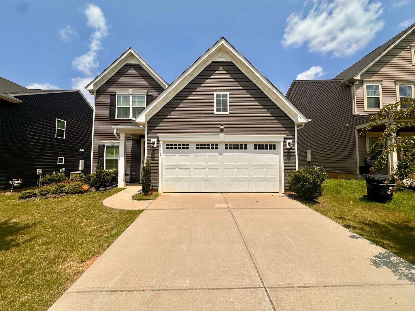 BEAUTIFUL HOME WITH AN OPEN FLOOR PLAN, BONUS SPACE AND ATTACHED GARAGE – photo 1