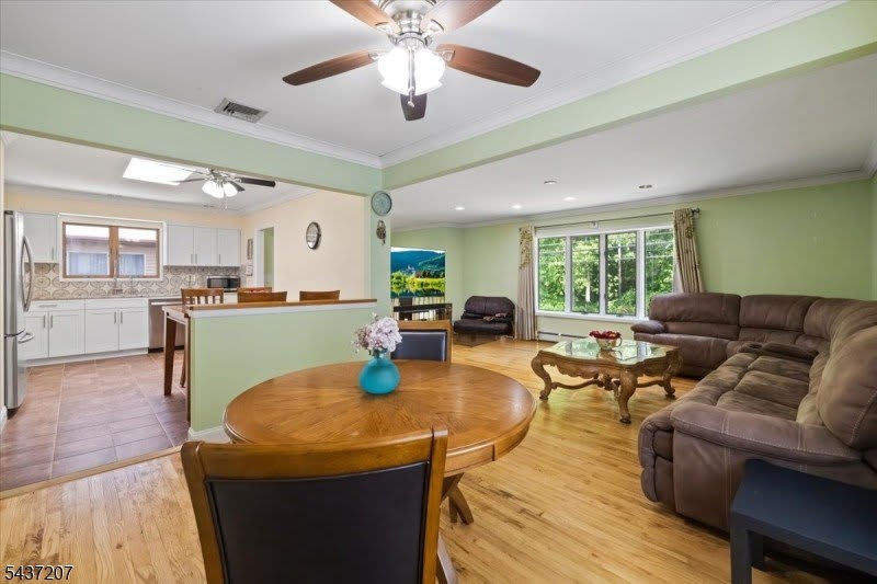286 Gilbert Ave – photo 5