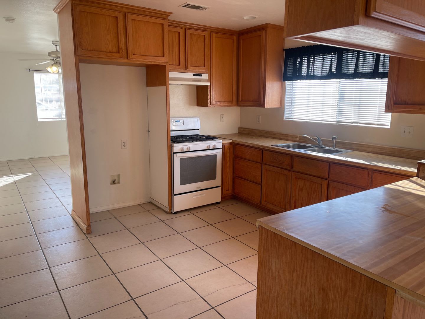 3 Bedroom 2 Bedroom READY NOW! – photo 3