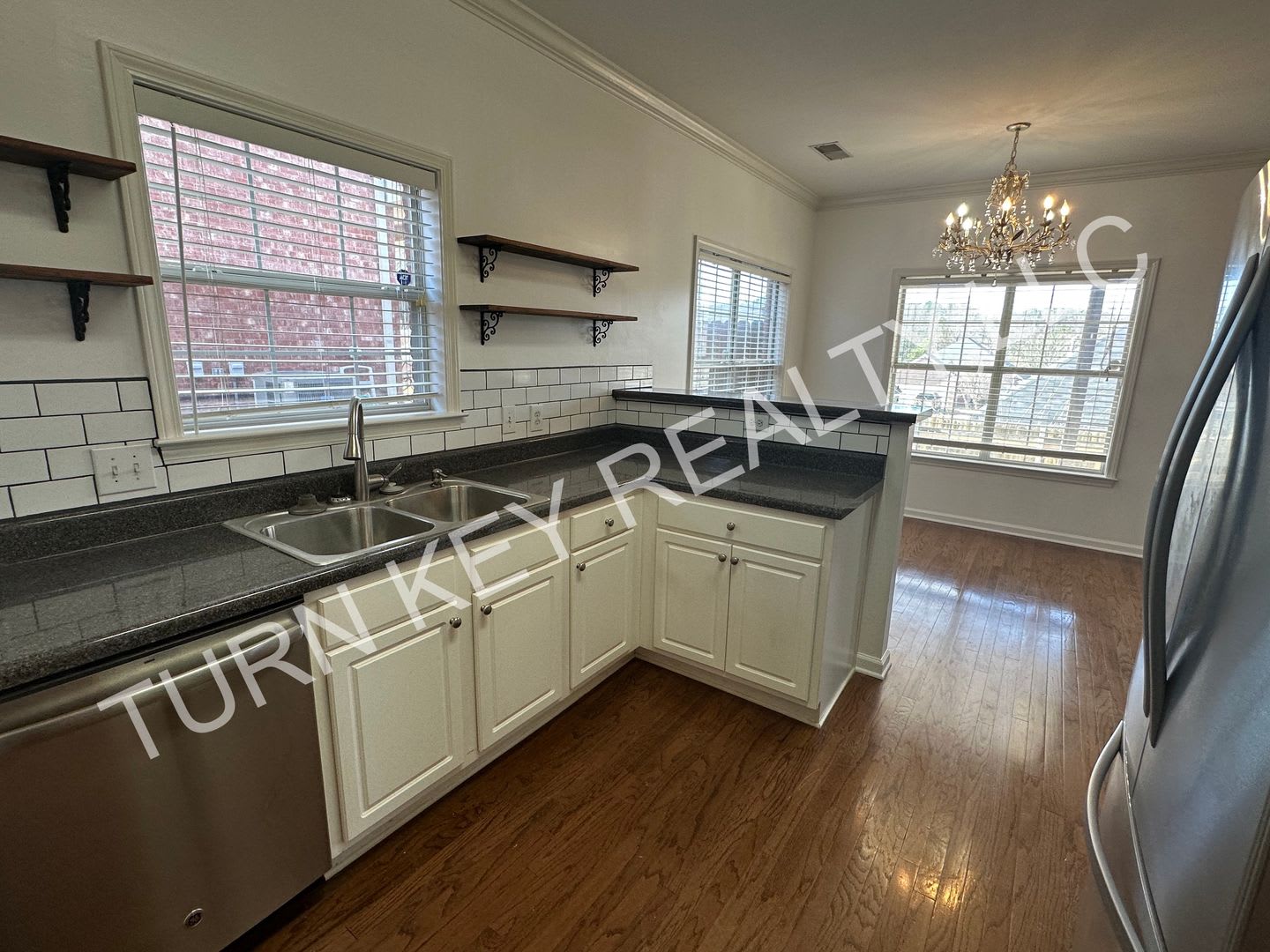 Home for rent in Gardendale – photo 3