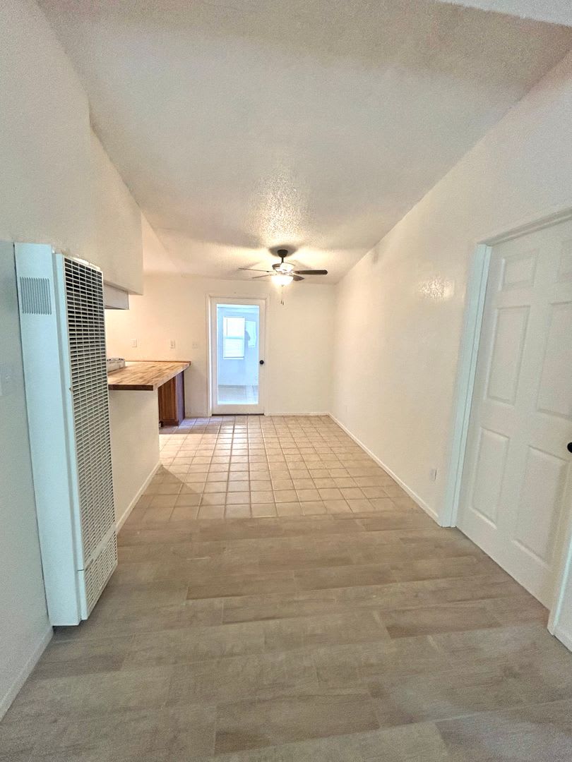 Conveniently located 3 Bedroom 1 bathroom home – photo 5
