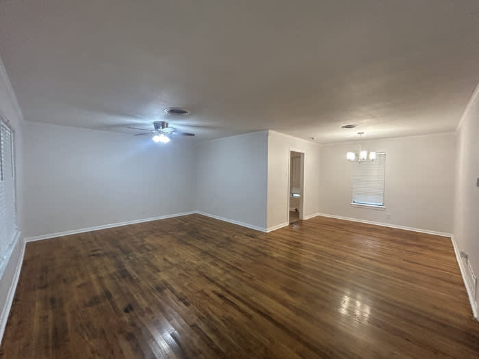 133 Vandenburg Drive – photo 2