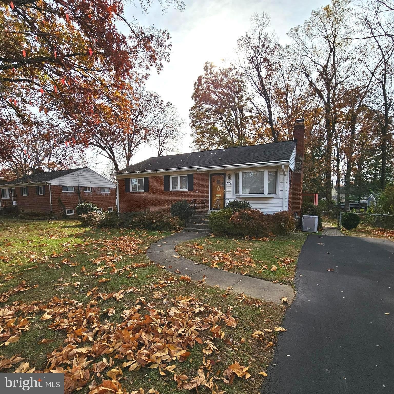 7429 CAROL Lane – photo 1