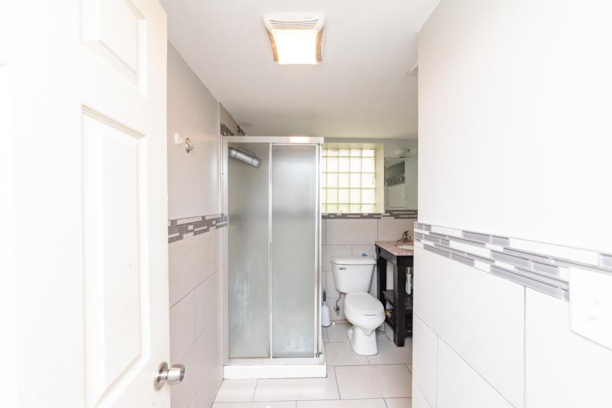 5344 West Eddy St – photo 5
