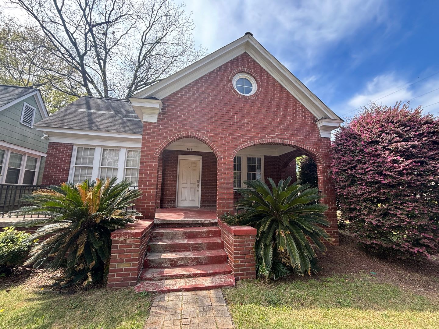 Bungalow in Rosewood – photo 1