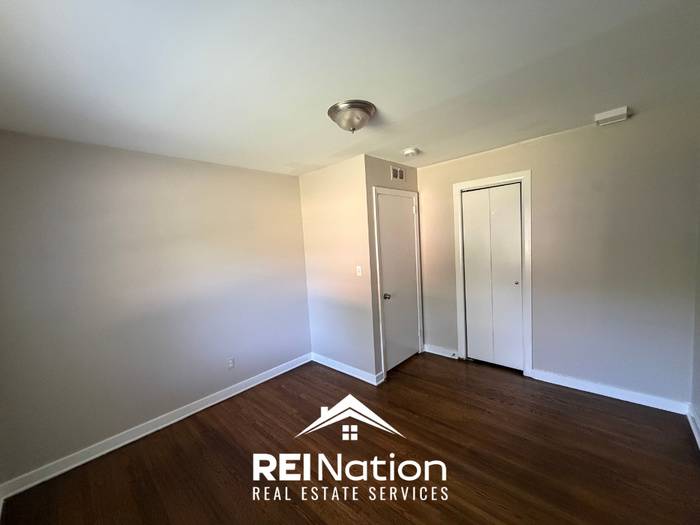 1649 5Th Street Northwest – photo 4