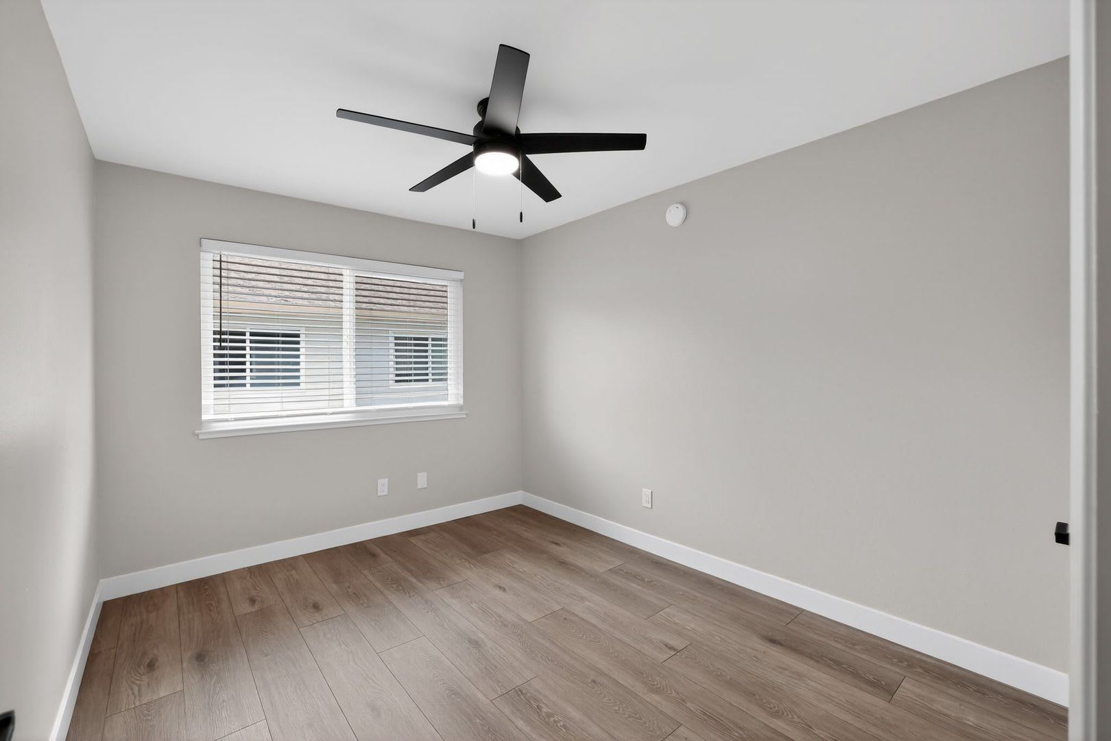 Citrus Heights Gorgeous Renovated Condo At Greenback Estates 6281 Cavan Drive 4 – photo 4
