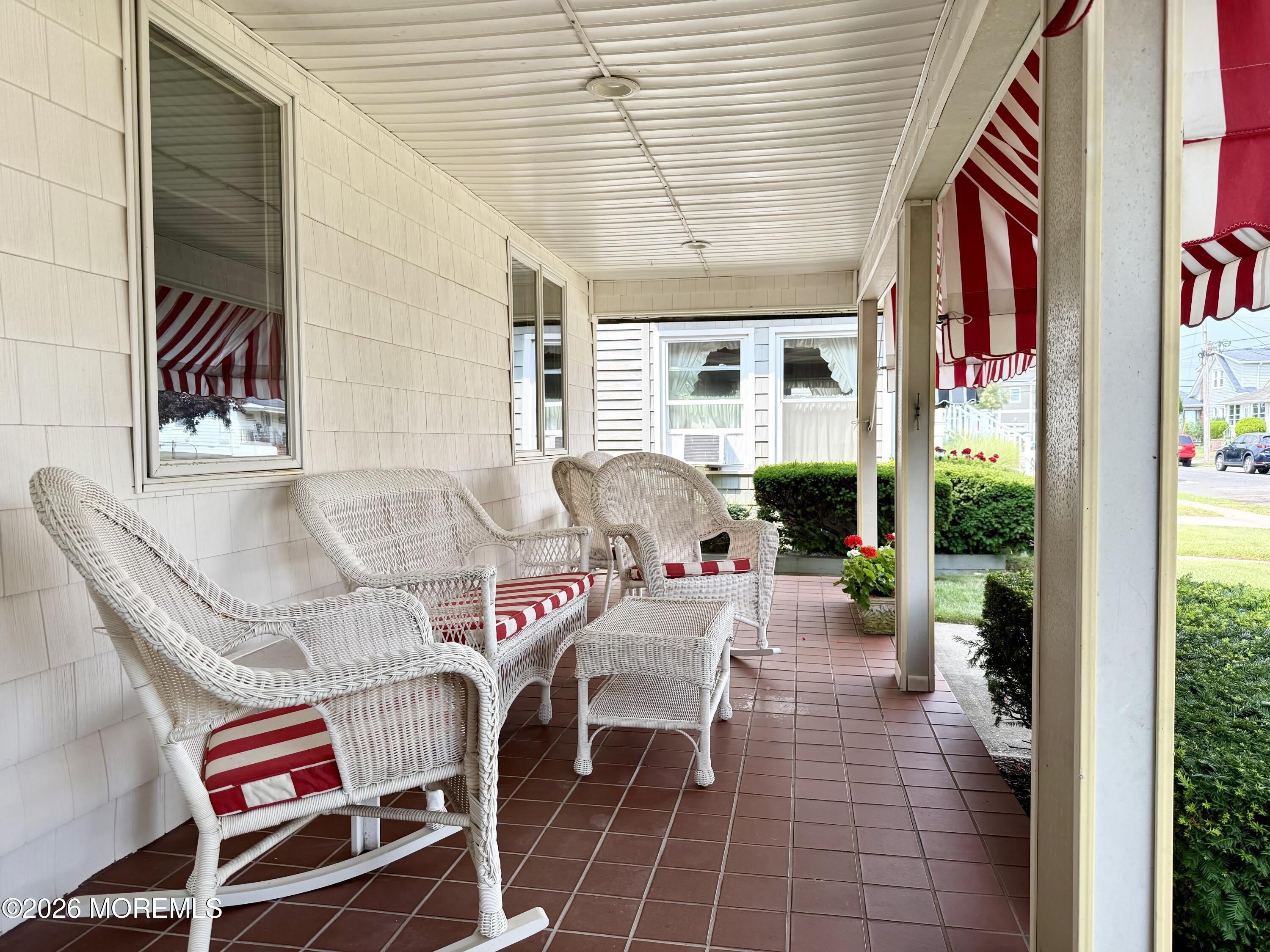 1711 Snyder Avenue – photo 5