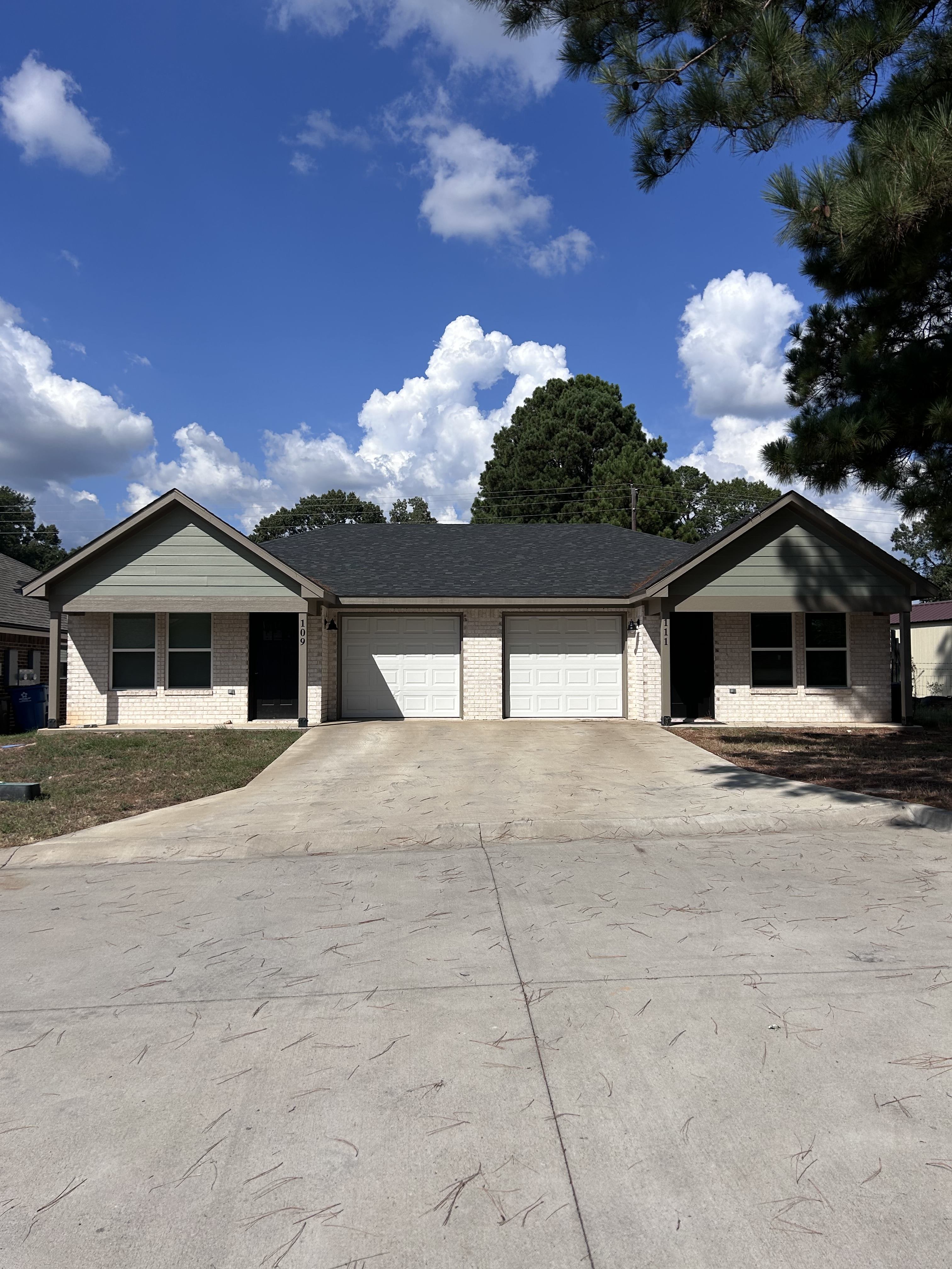 110 Sophia Dr – photo 1