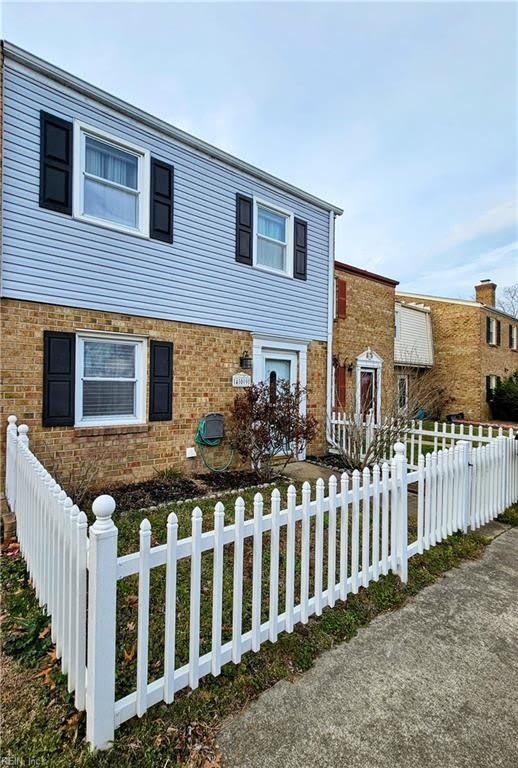 409 Shagbark Road – photo 1