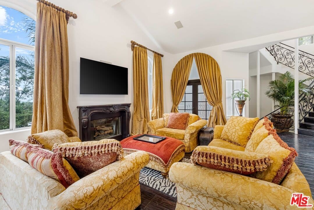 3030 Passmore Dr – photo 2