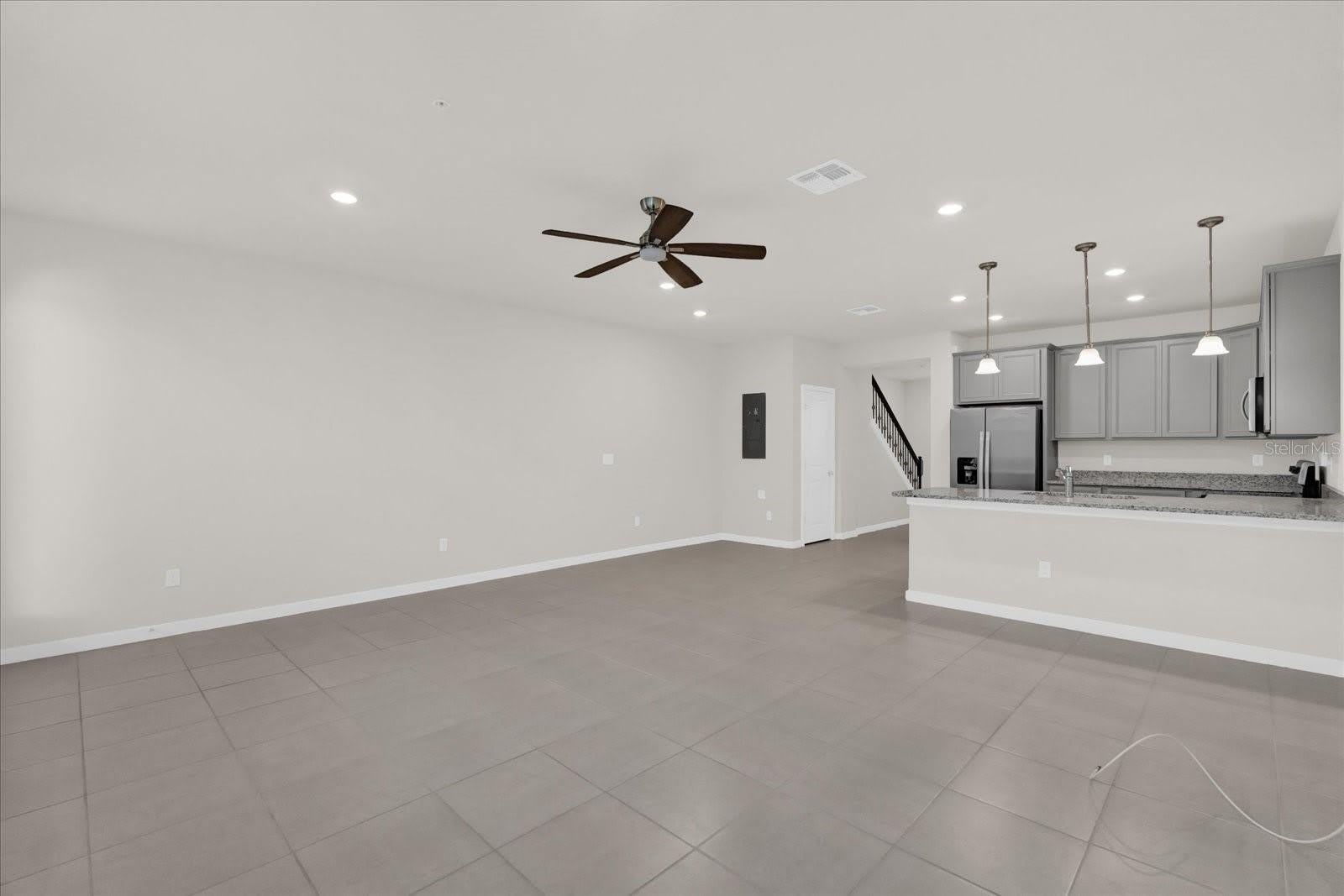 10877 WOODED ACRE Alley – photo 3